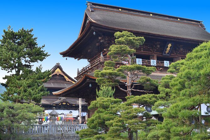 Nagano All Must-Sees 4hr Private Tour with Licensed Guide - Matsushiro’s Sanada-era trail: castle ruins, shrine quiet, and the Zozan Underground Bunker