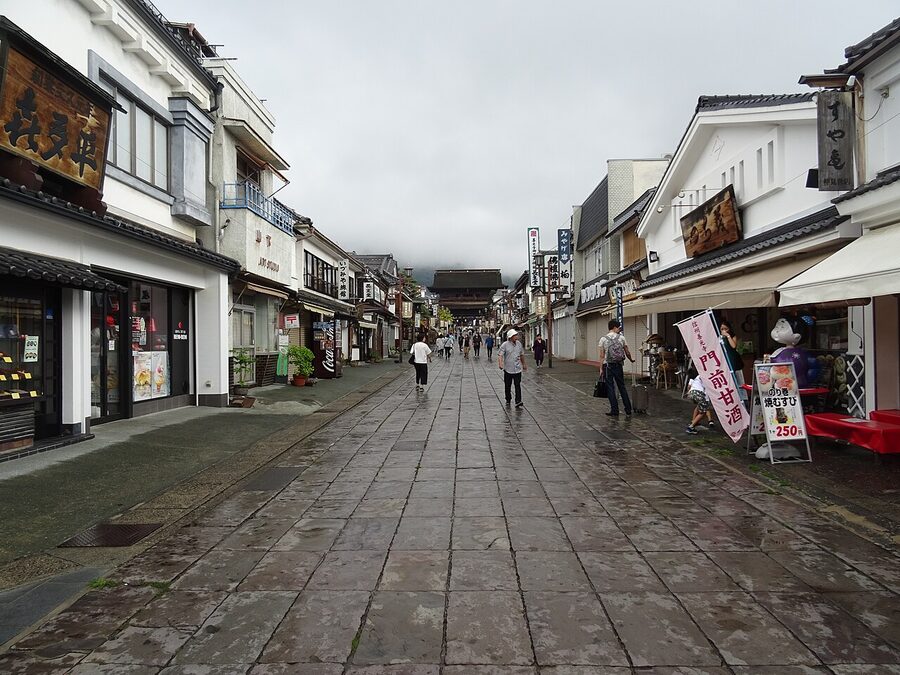 Nakamise street approach to Zenko-ji in Nagano