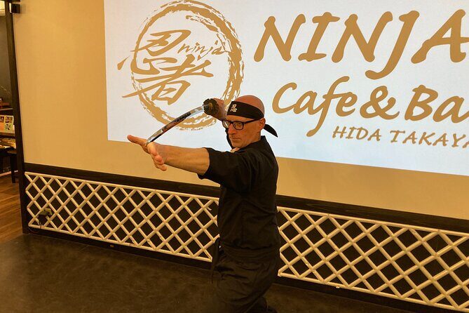 Ninja Experience in Takayama - Basic Course - The guided experience, plus photo time in full costume