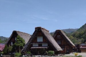 [One-day bus tour departing from Kanazawa Station] Shirakawa-go/Takayama tour platinum route bus tour - Getting on board: meeting at Kanazawa Station West Exit