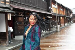 Photoshoot session by professional photographer in Kanazawa - How the shoot runs: timing, guidance, and why the session length matters