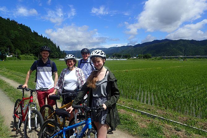 Private Afternoon Cycling Tour in Hida-Furukawa - Stops that feel specific: markets, old folk houses, canals, and shrines