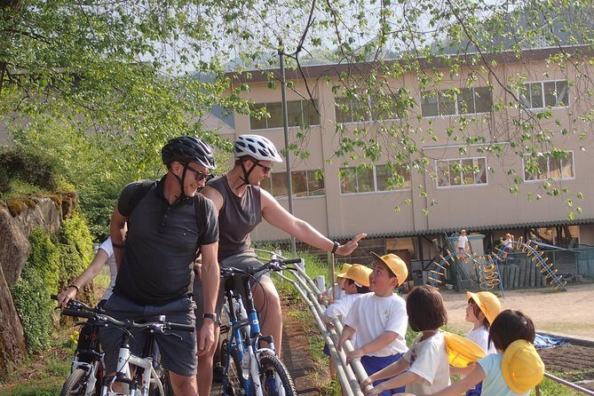Private Afternoon Cycling Tour in Hida-Furukawa - Price and value: what $214.48 buys you in Hida