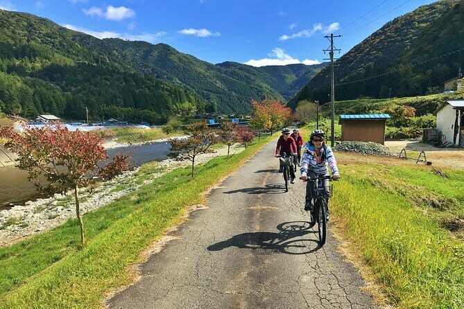 Private Shinhotaka Ropeway and Kamikochi Tour - Guide energy, English skills, and how weather can change the day