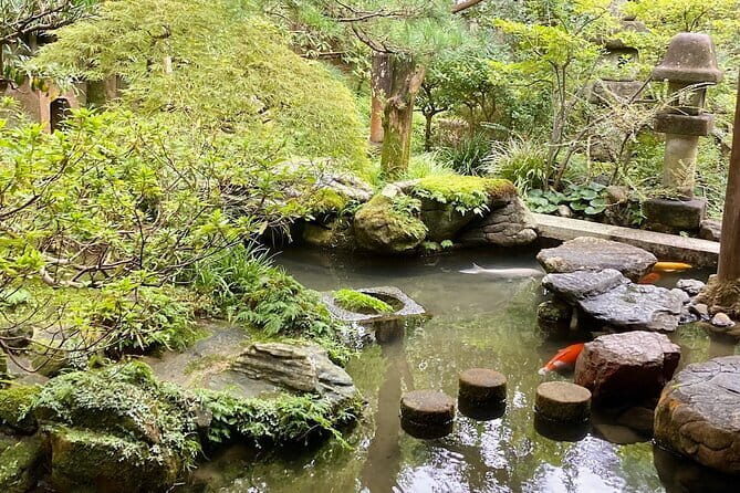 Private Tailored Kanazawa Highlights Tour with a Local - Omicho Market: Kanazawa’s kitchen, and a great way to start