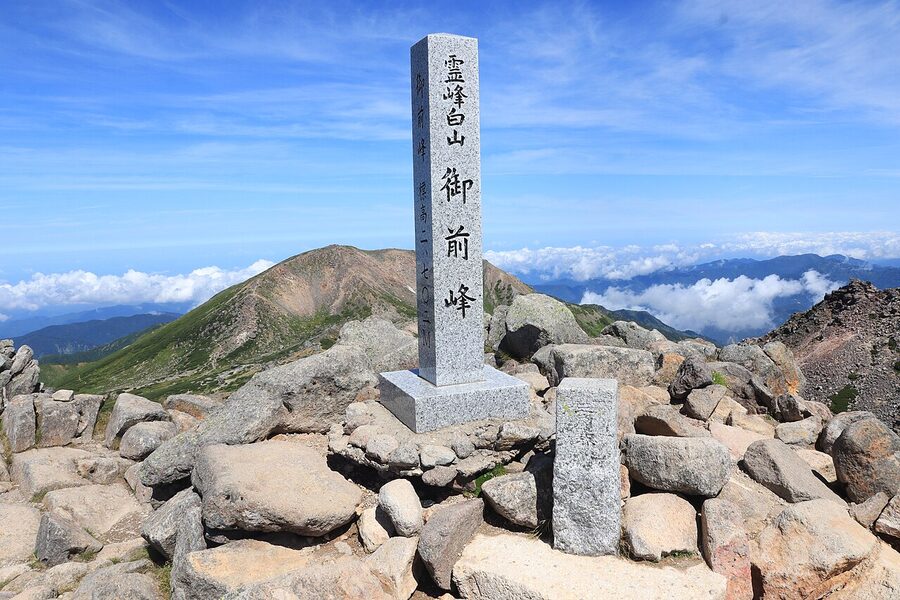 Mt Haku (Hakusan) seen from the surrounding range