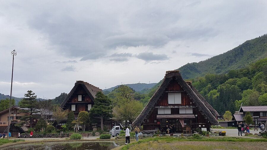 Historic gassho-zukuri village of Shirakawa-go in Gifu Prefecture