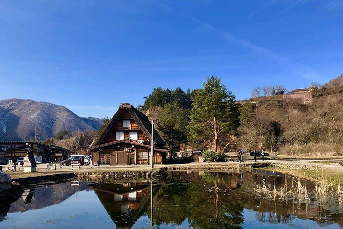 Shirakawago & Kanazawa from Kanazawa - Shirakawago’s gassho-zukuri houses: the part you came for