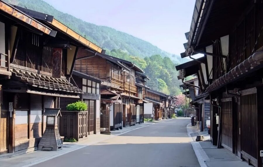 Shirakawago&HidaTakayama&GujoHachiman 1 Day Tour from Nagoya - What You Actually Get for $61: Value, Not Just Price