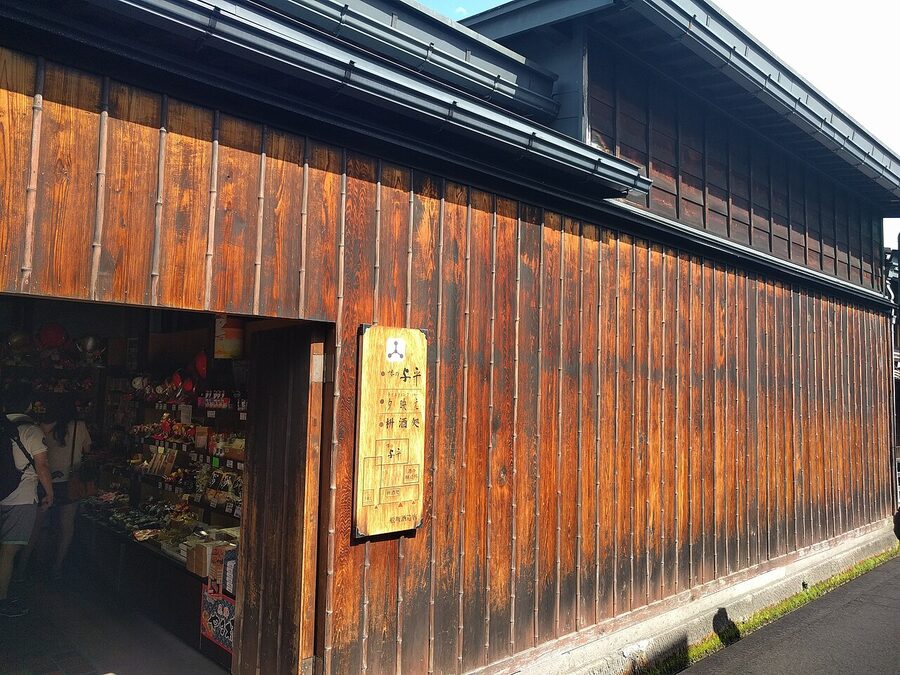 Takayama old town Sanmachi-suji during the day