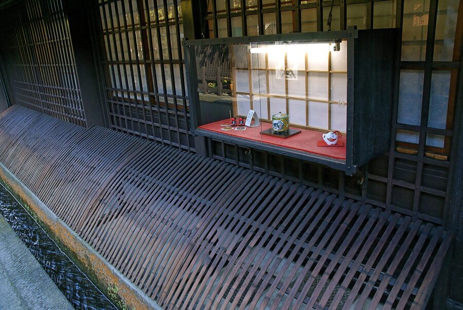 Sanmachi-suji preserved Edo merchant street in Takayama