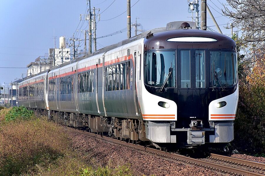 HC85 series JR Hida second view