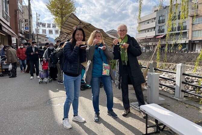 Takayama Local Cuisine, Food & Sake Cultural Tour with Government-Licensed Guide - Morning markets: Asa-ichi plus the Miya River market scene