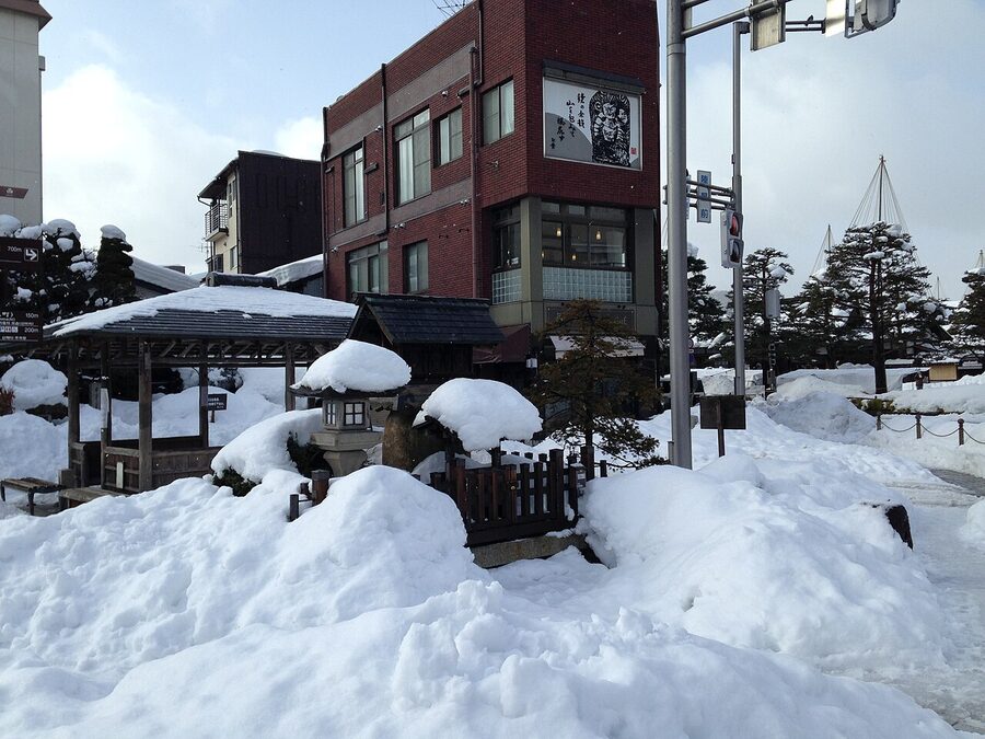 Pavilion near Takayama Jinya morning market