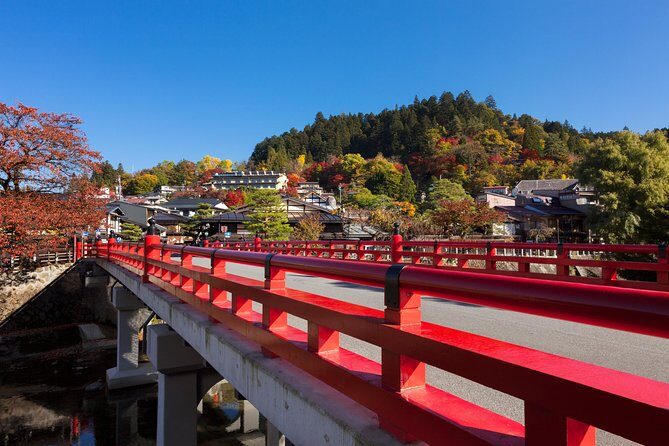 Takayama Old Town Walking Tour with Local Guide - Nakabashi Bridge: a fast photo stop with a reason