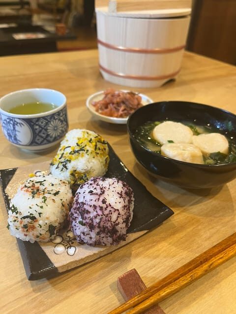 Takayama: Onigiri and miso soup making at a buddhist temple - The Buddhist touch: mindfulness, prayer moments, and respectful eating