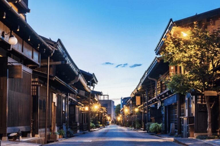 Takayama Private Custom Tour with Local Guide - Sanmachi Suji merchant streets: old houses, sake, and shop windows