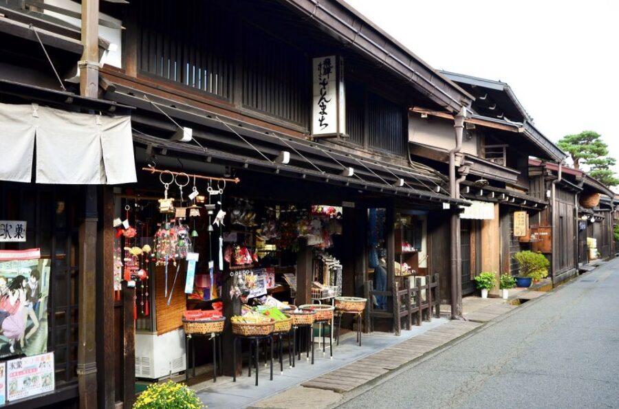 Takayama: Private Walking Tour with a Local Guide - Morning Market Time: Miyagawa Market and Jinya-mae Market
