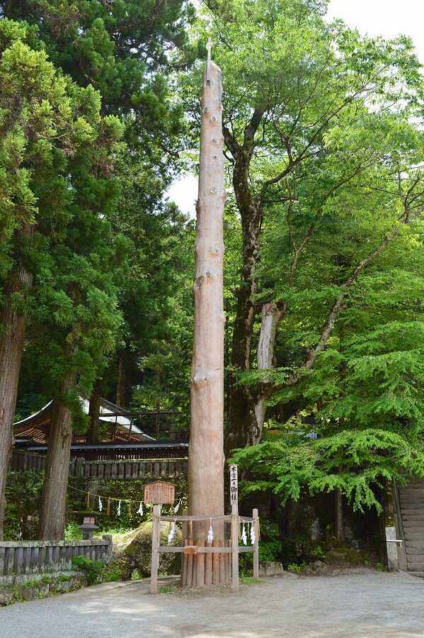 An onbashira sacred pillar at Suwa Taisha Honmiya