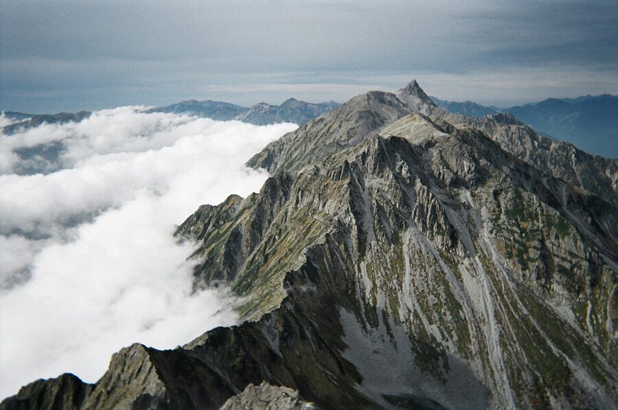 The Daikiretto ridge between Yari and Hotaka