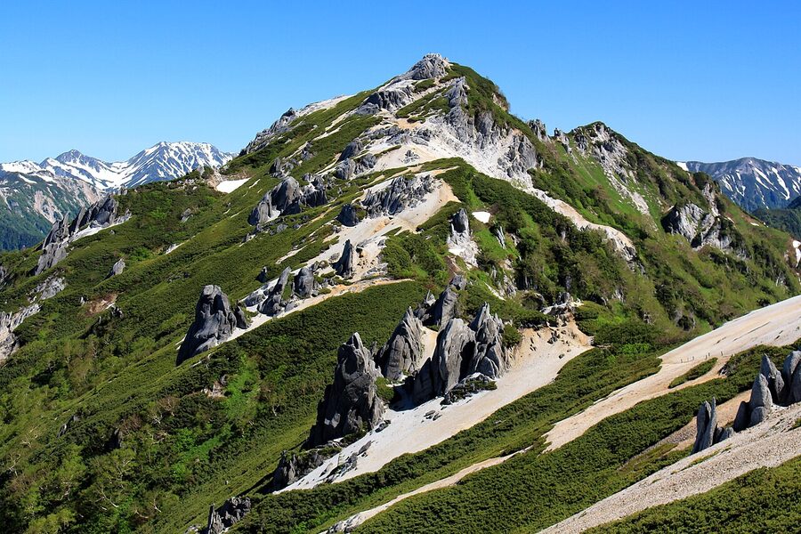 Mt Tsubakuro-dake granite ridge as seen from Mt Otensho